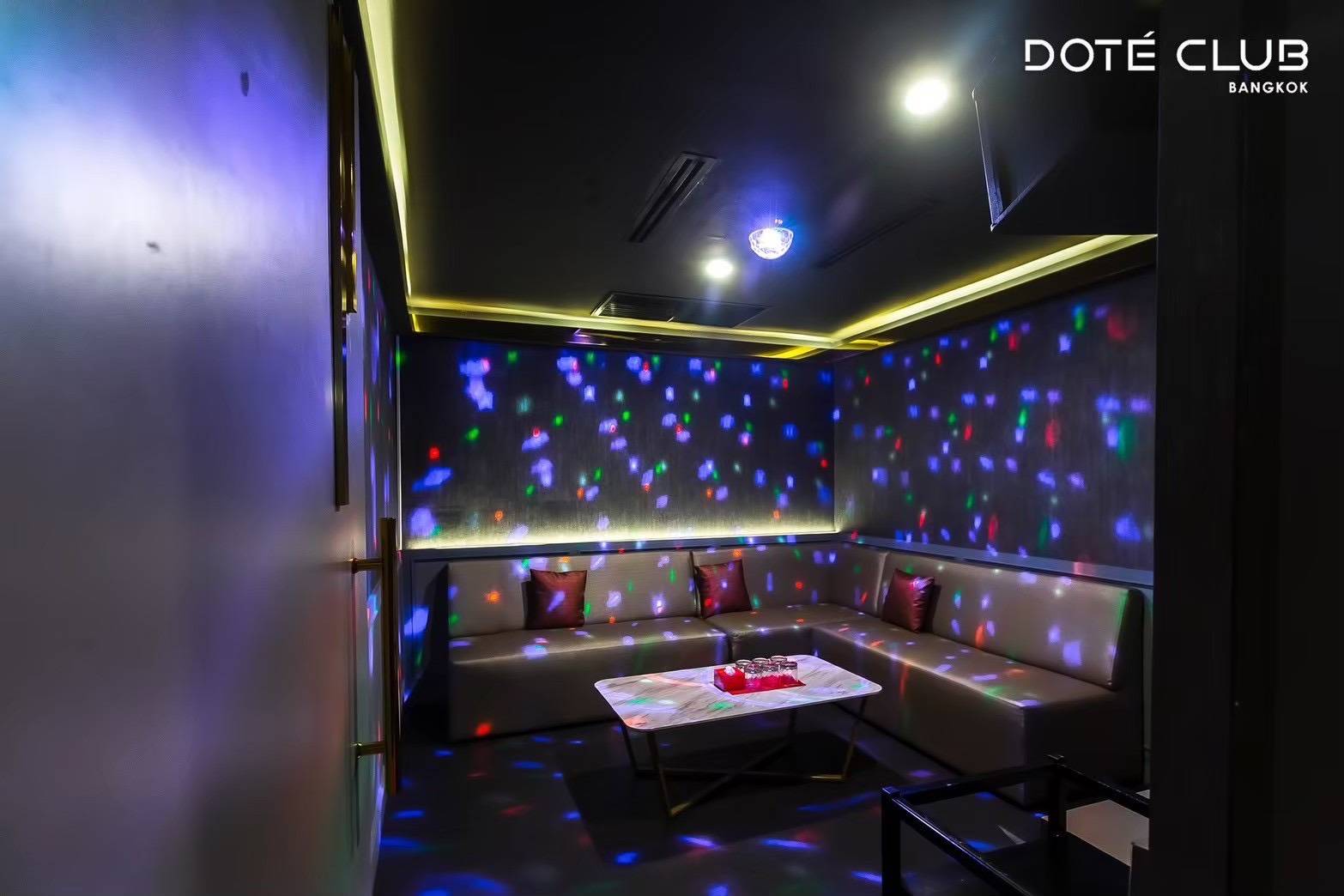 Club Vibes